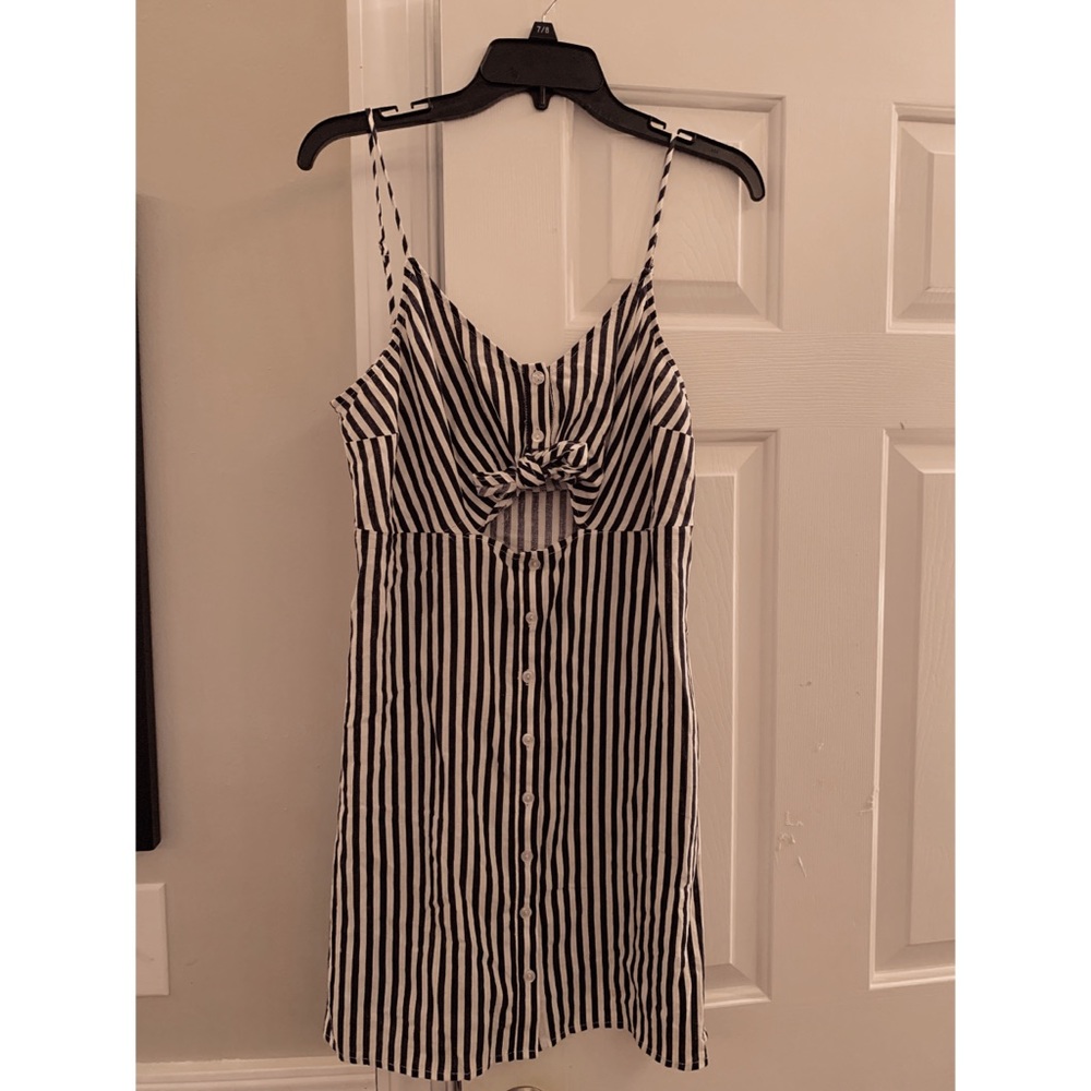 pacsun black and white striped tie front dress